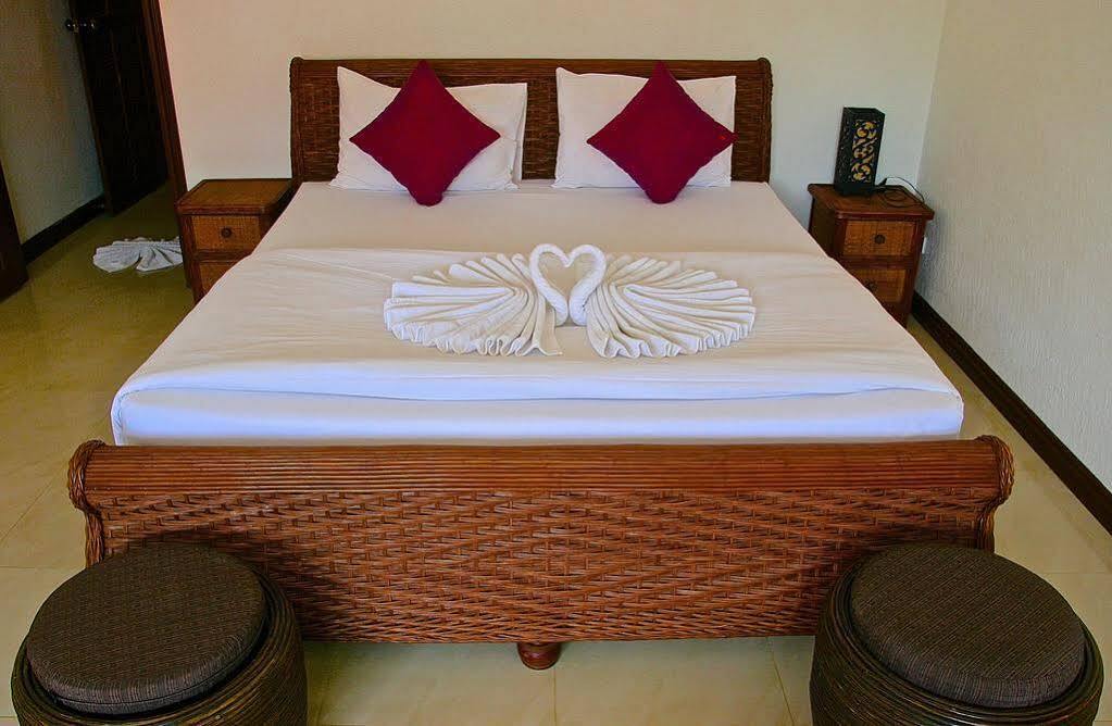 รอยัลคอทเทจเรสซิเดนซ์ Hotel Lamai Beach  ภายนอก รูปภาพ